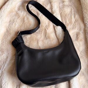 BAGGU Black Leather Shoulder Bag medium